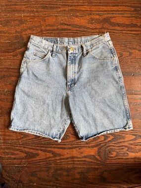 Vintage Wrangler Light Blue Denim Shorts Men’s 32